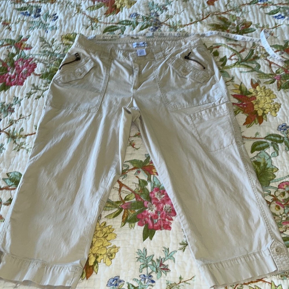 5 for $25 on select items 
Carribean Joe Capris EUC